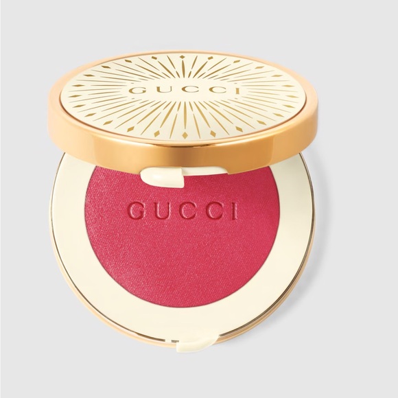 Gucci Other - Gucci Glow Blush bright pink 04